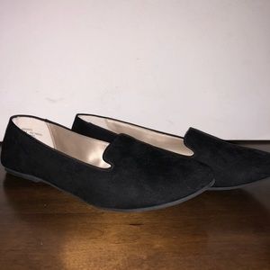 Abound Black sued flats
